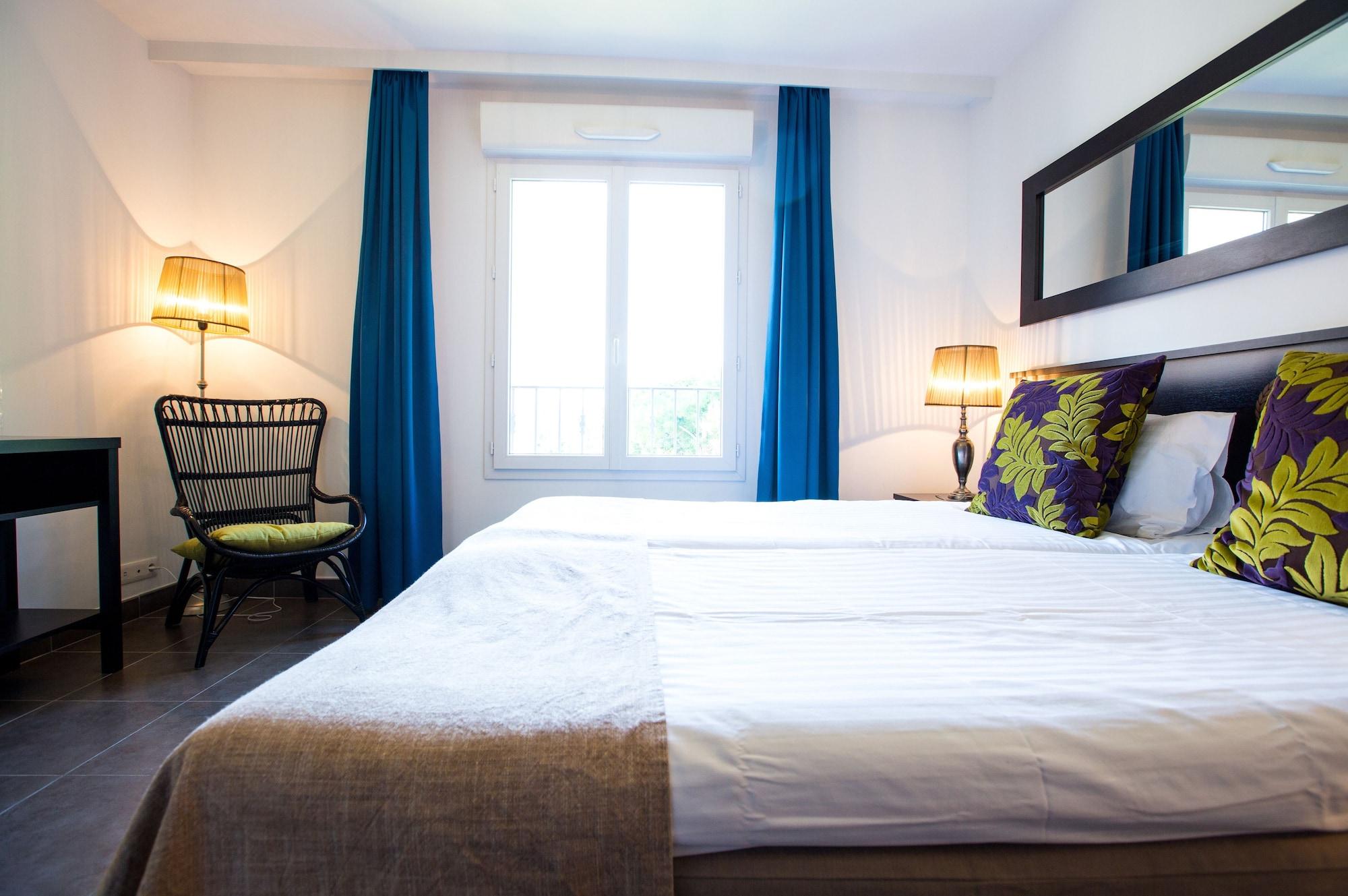 Langley Resort Napoleon Bonaparte LʼÎle-Rousse エクステリア 写真