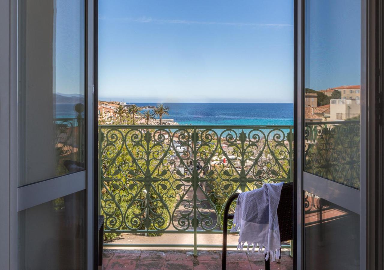 Langley Resort Napoleon Bonaparte LʼÎle-Rousse エクステリア 写真