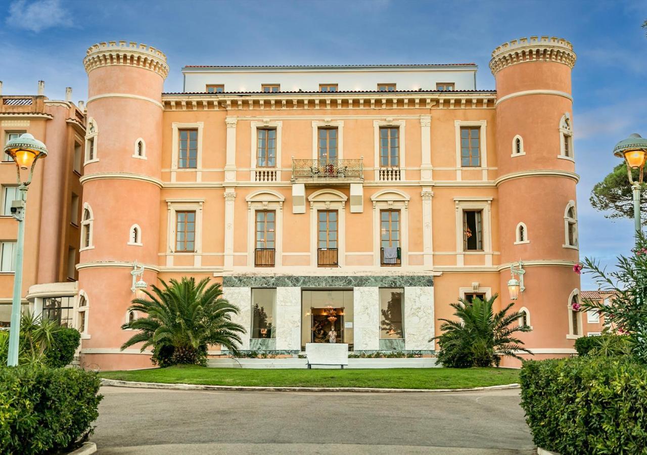 Langley Resort Napoleon Bonaparte LʼÎle-Rousse エクステリア 写真